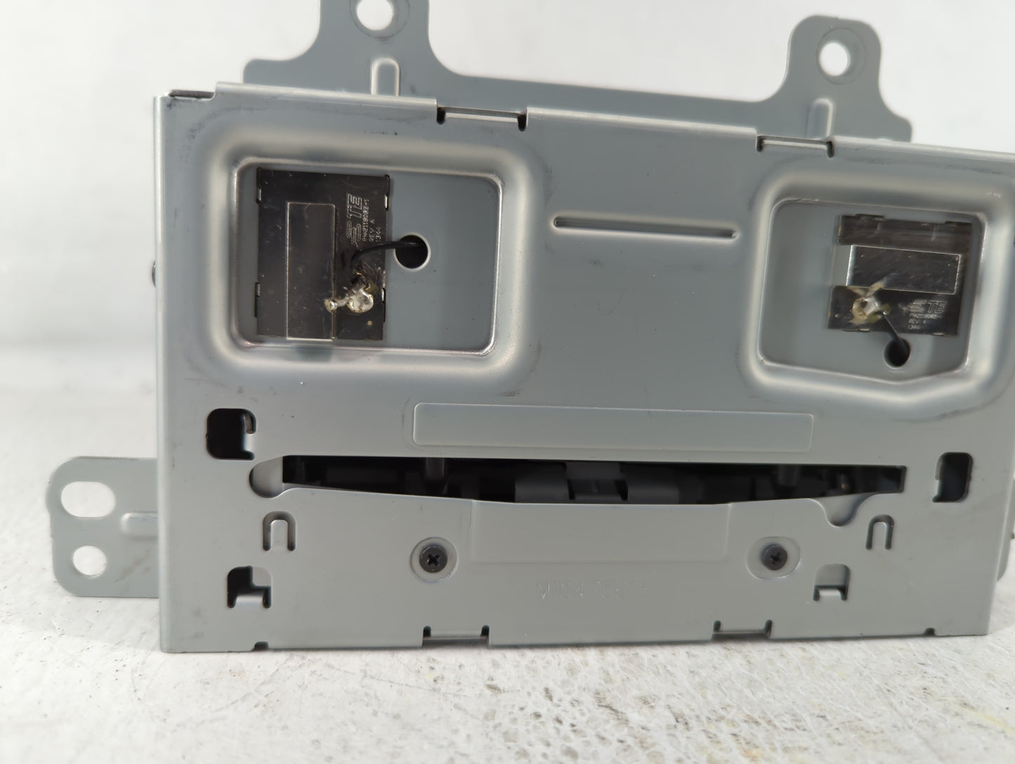 2013-2014 Buick Encore Radio AM FM Cd Player Receiver Replacement P/N:23206821 Fits Fits 2013 2014 OEM Used Auto Parts - Oem