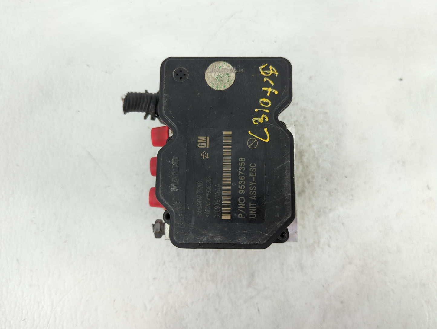 2014 Buick Encore ABS Pump Control Module Replacement P/N:95367358 Fits Fits 2013 OEM Used Auto Parts - Oemusedautoparts1.co