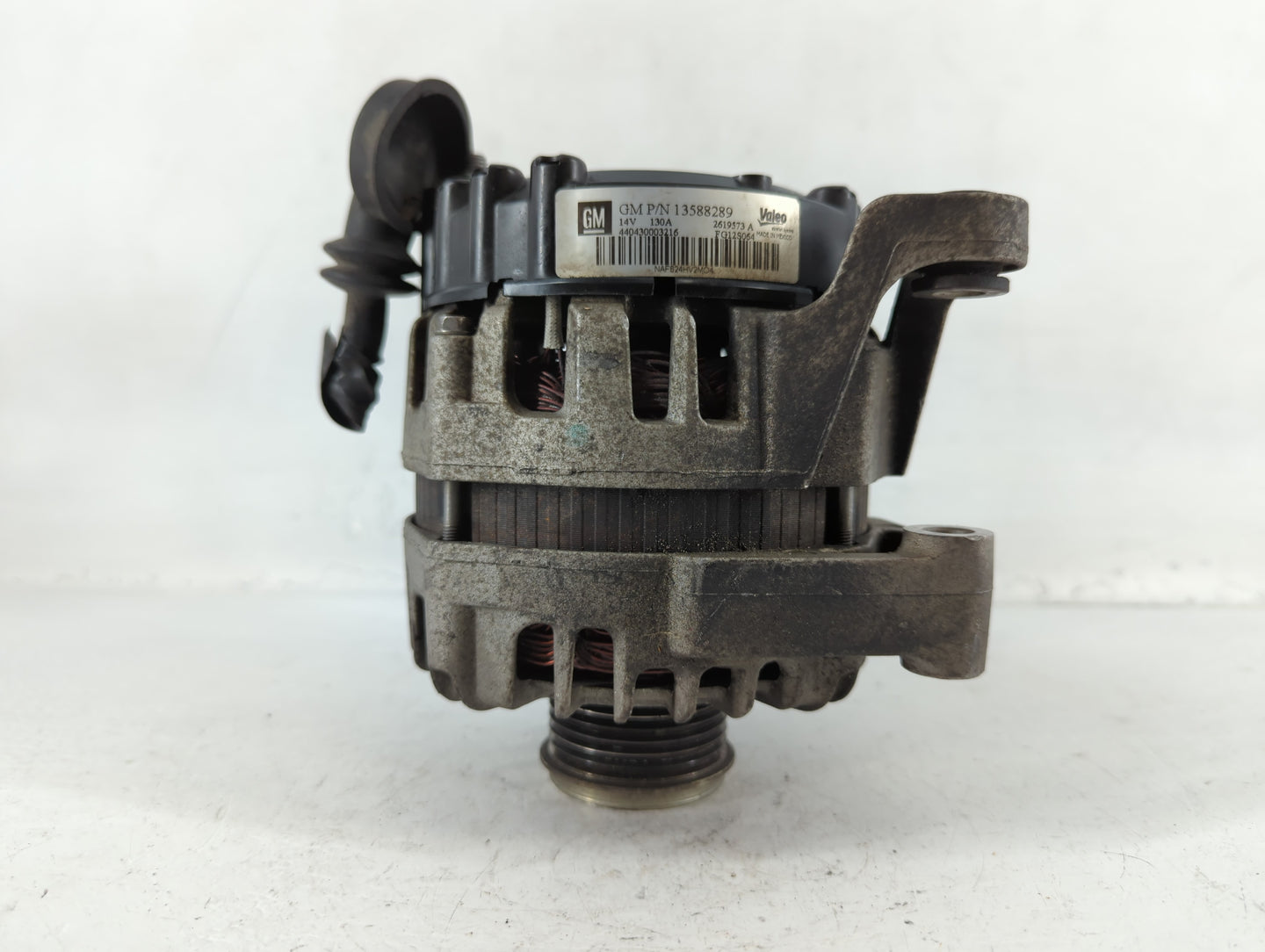 2013-2021 Buick Encore Alternator Replacement Generator Charging Assembly Engine OEM P/N:13588289 Fits OEM Used Auto Parts -