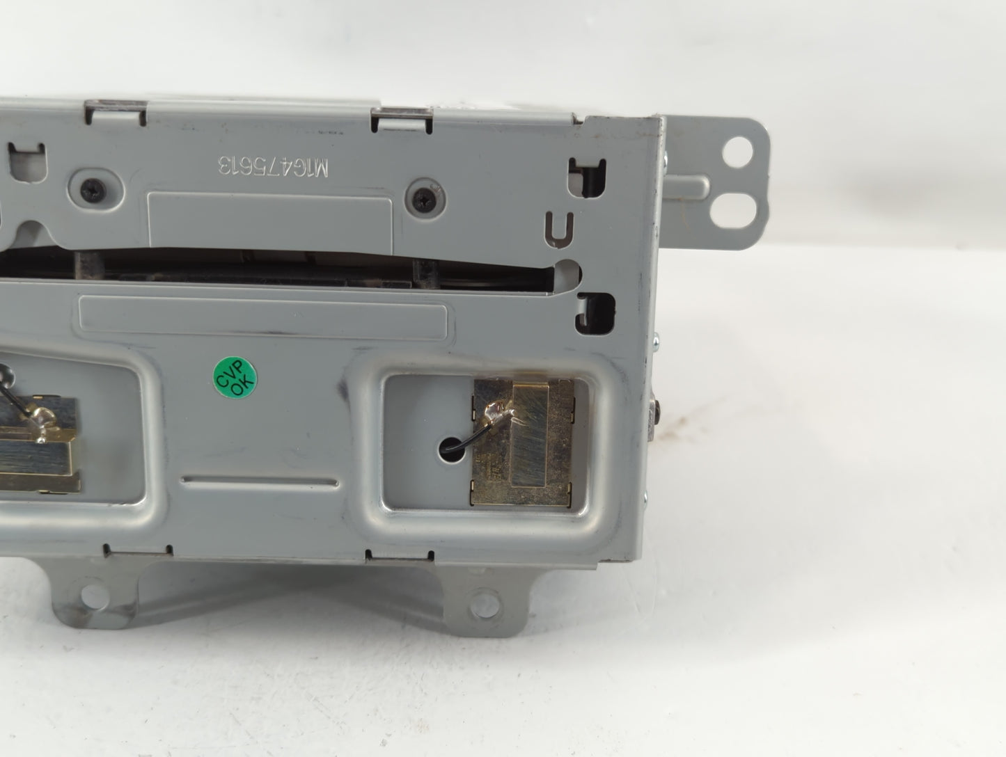 2013-2014 Buick Encore Radio AM FM Cd Player Receiver Replacement P/N:23176151 Fits Fits 2013 2014 OEM Used Auto Parts - Oem