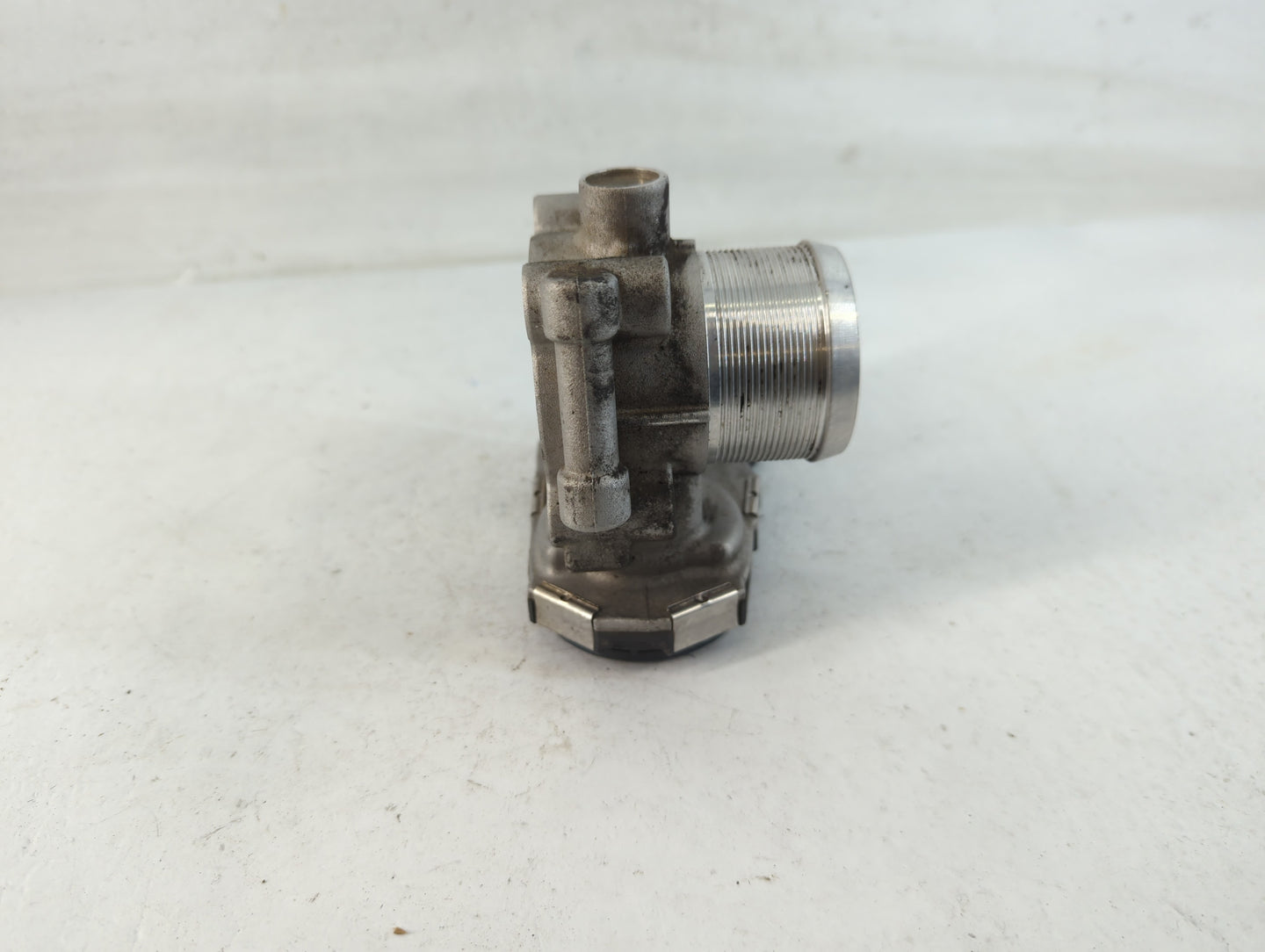 2013-2021 Buick Encore Throttle Body P/N:0 280 750 499 55 581662 Fits Fits 2011 2012 2013 2014 2015 2016 2017 2018 2019 2020