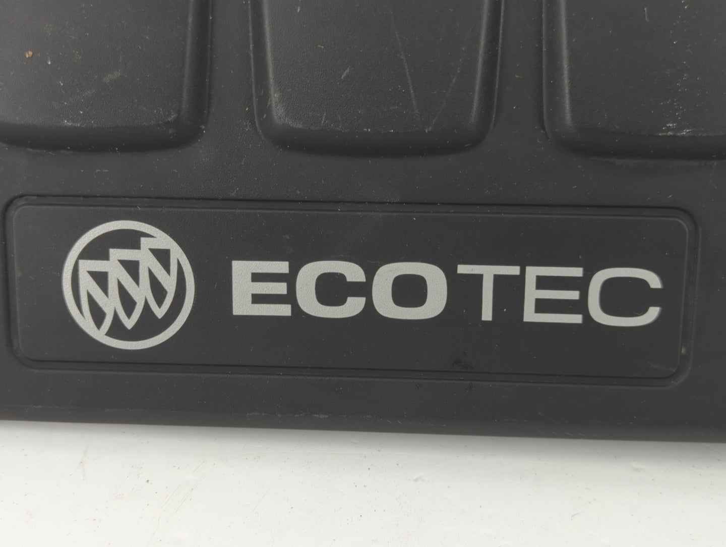 2014 Buick Encore Engine Cover - Oemusedautoparts1.com