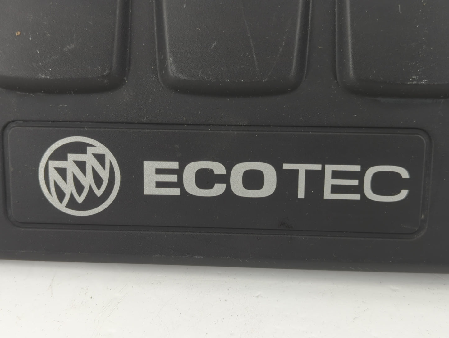 2014 Buick Encore Engine Cover - Oemusedautoparts1.com