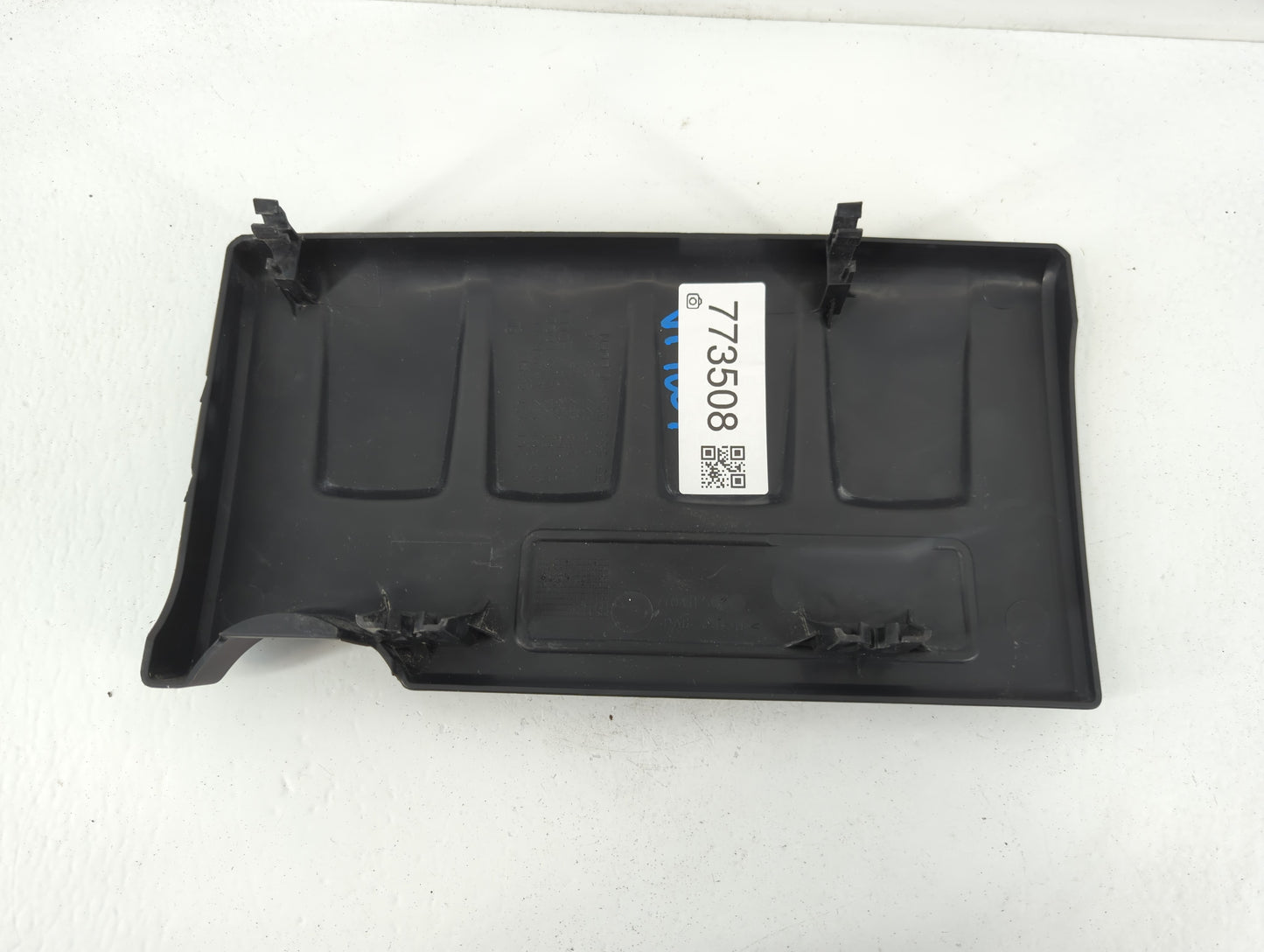 2014 Buick Encore Engine Cover - Oemusedautoparts1.com