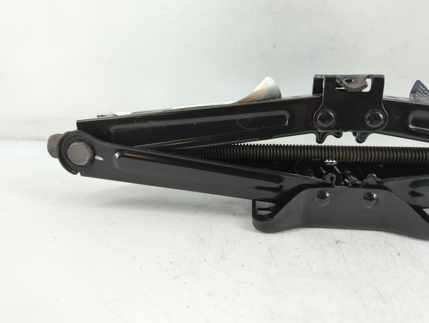 2014 Buick Encore Spare Scissor Car Jack - Oemusedautoparts1.com