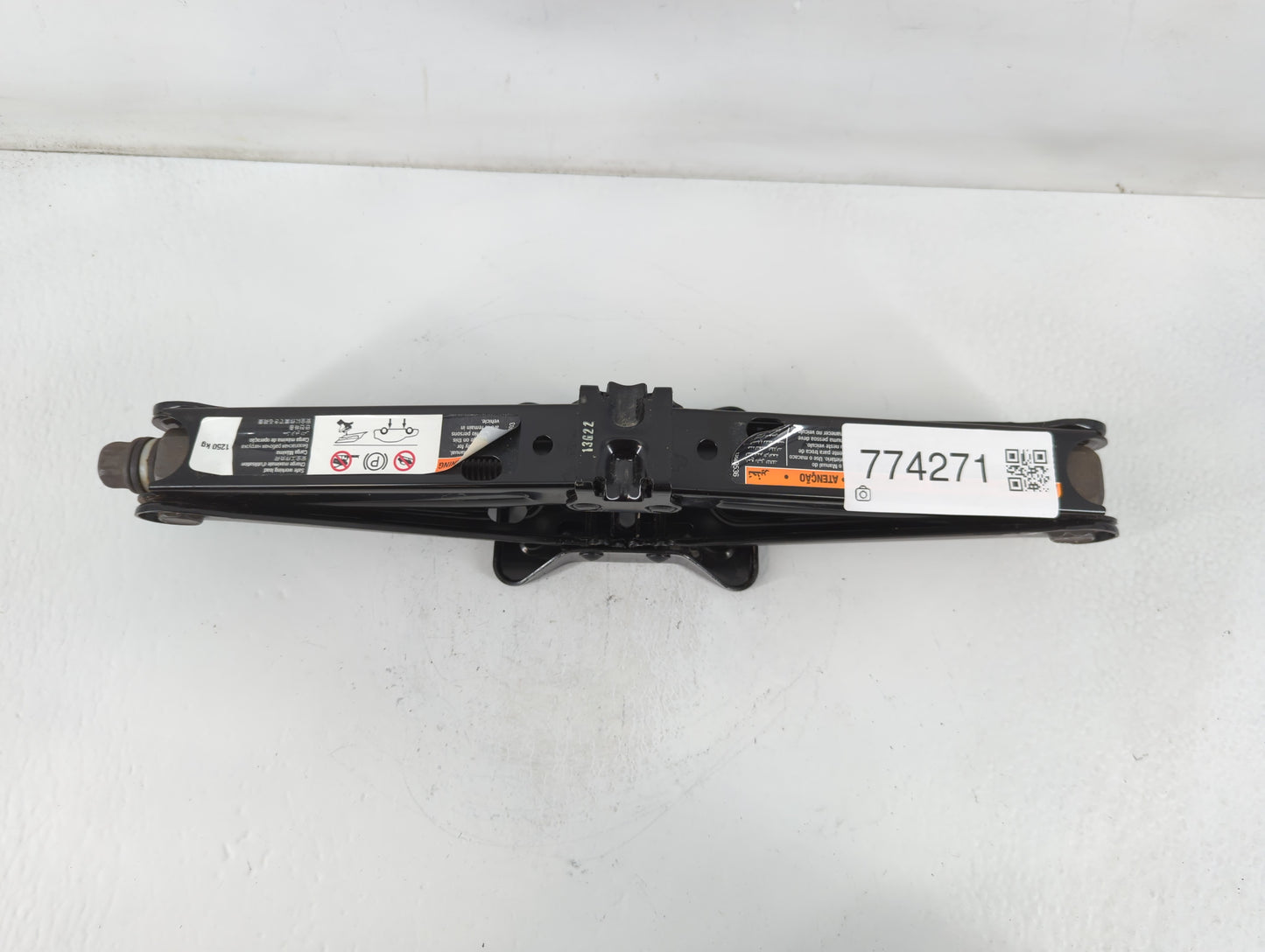 2014 Buick Encore Spare Scissor Car Jack - Oemusedautoparts1.com