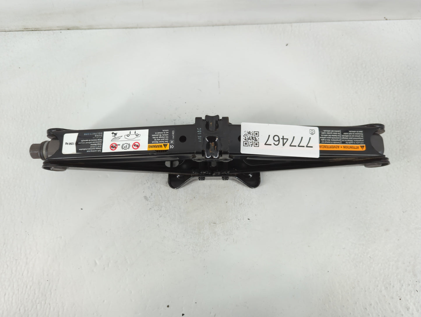 2014 Buick Encore Spare Scissor Car Jack - Oemusedautoparts1.com