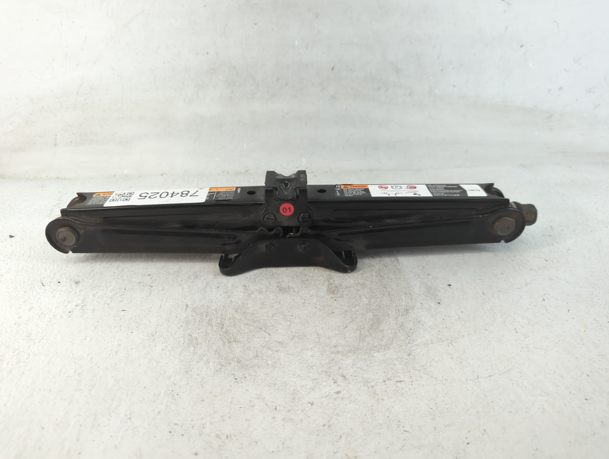 2014 Buick Encore Spare Scissor Car Jack 784025 - Oemusedautoparts1.com
