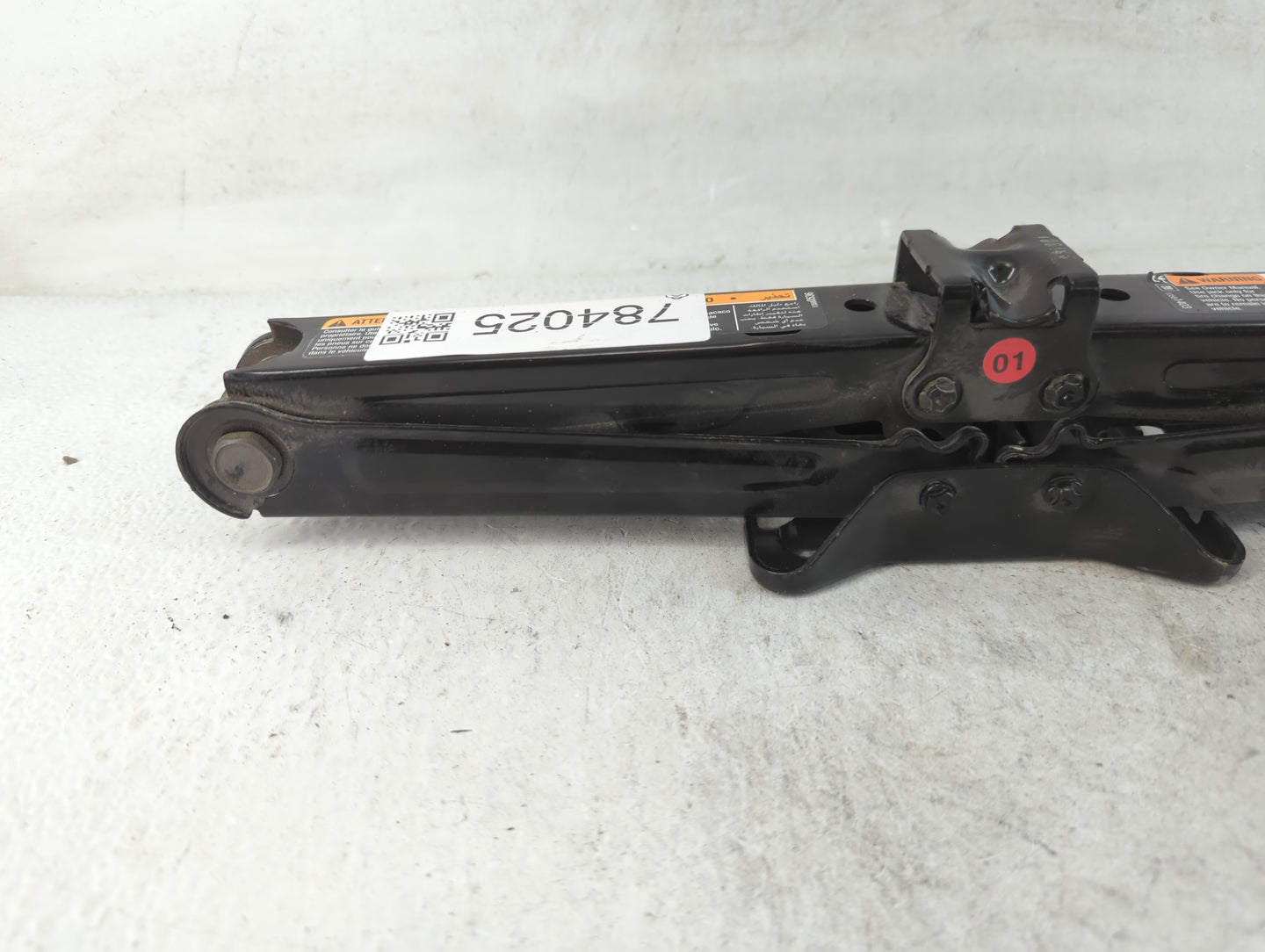 2014 Buick Encore Spare Scissor Car Jack 784025 - Oemusedautoparts1.com