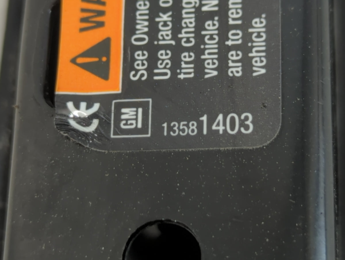 2014 Buick Encore Spare Scissor Car Jack 784025 - Oemusedautoparts1.com