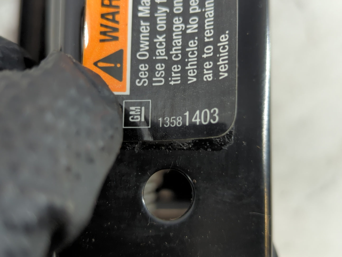 2014 Buick Encore Spare Scissor Car Jack - Oemusedautoparts1.com
