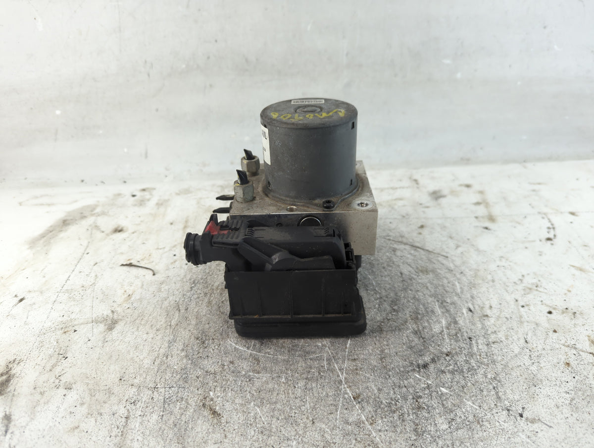 2014 Buick Encore Anti-Lock Brake ABS Pump Module Actuator OEM P/N:95367358 Fits Fits 2013 OEM Used Auto Parts - Oemusedauto