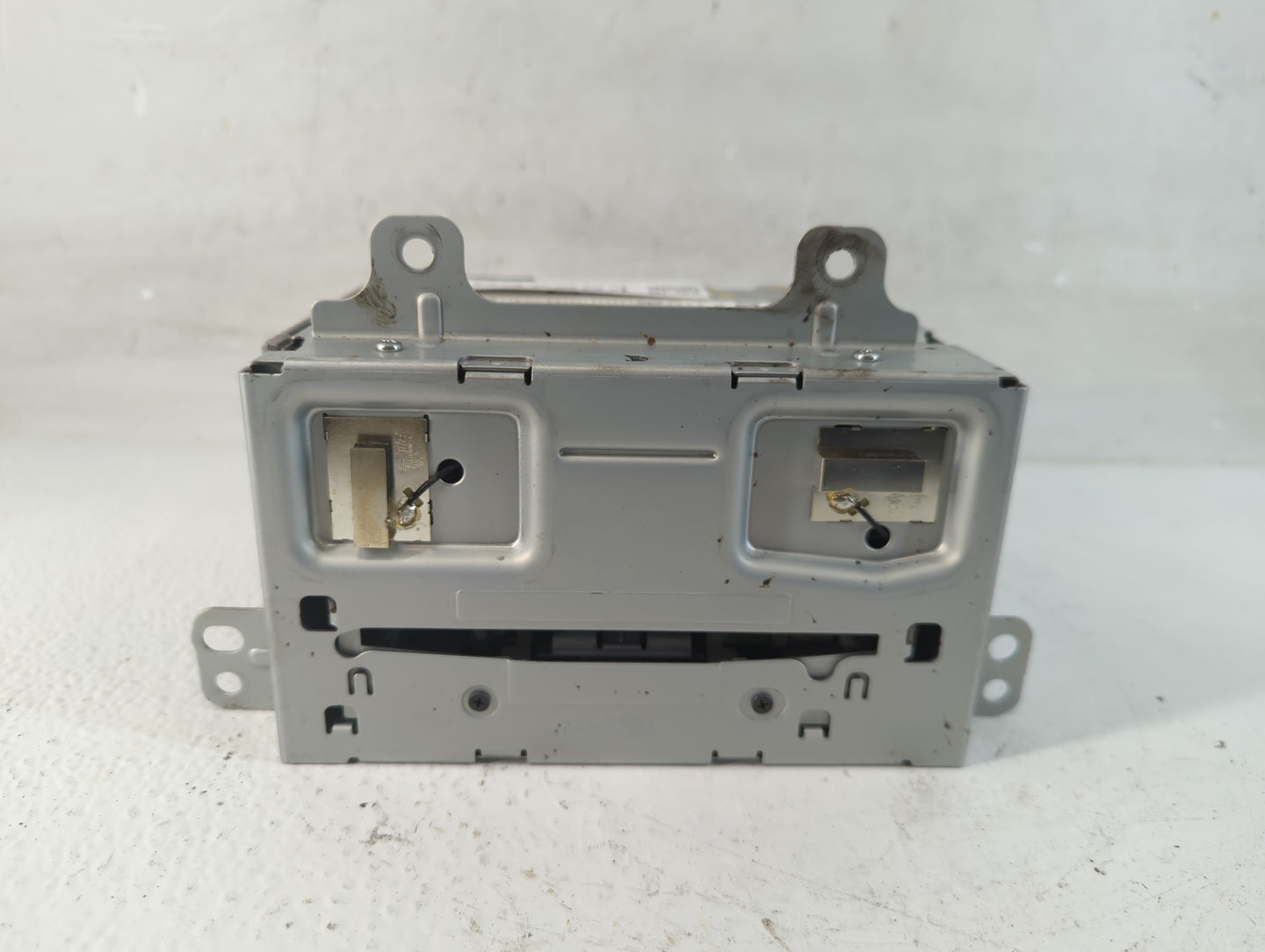 2013-2014 Buick Encore Radio AM FM Cd Player Receiver Replacement P/N:23206821 Fits Fits 2013 2014 OEM Used Auto Parts - Oem