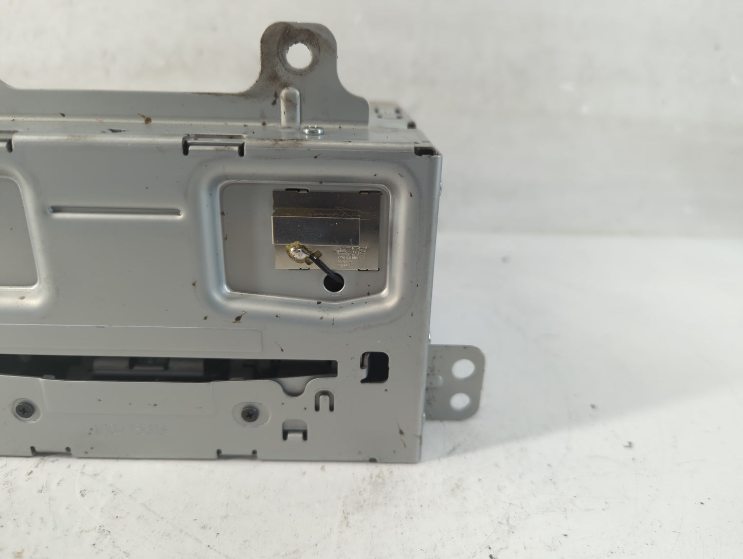 2013-2014 Buick Encore Radio AM FM Cd Player Receiver Replacement P/N:23206821 Fits Fits 2013 2014 OEM Used Auto Parts - Oem