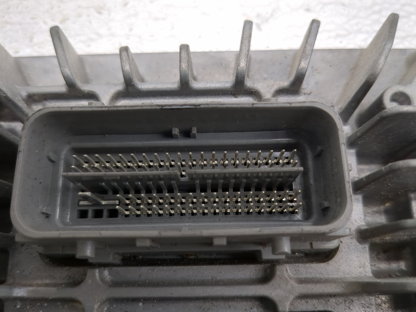 2013-2016 Buick Lacros PCM Engine Control Computer ECU ECM PCU OEM P/N:12653998 12644446, E39A, AA1H Fits Fits 2013 2014 201