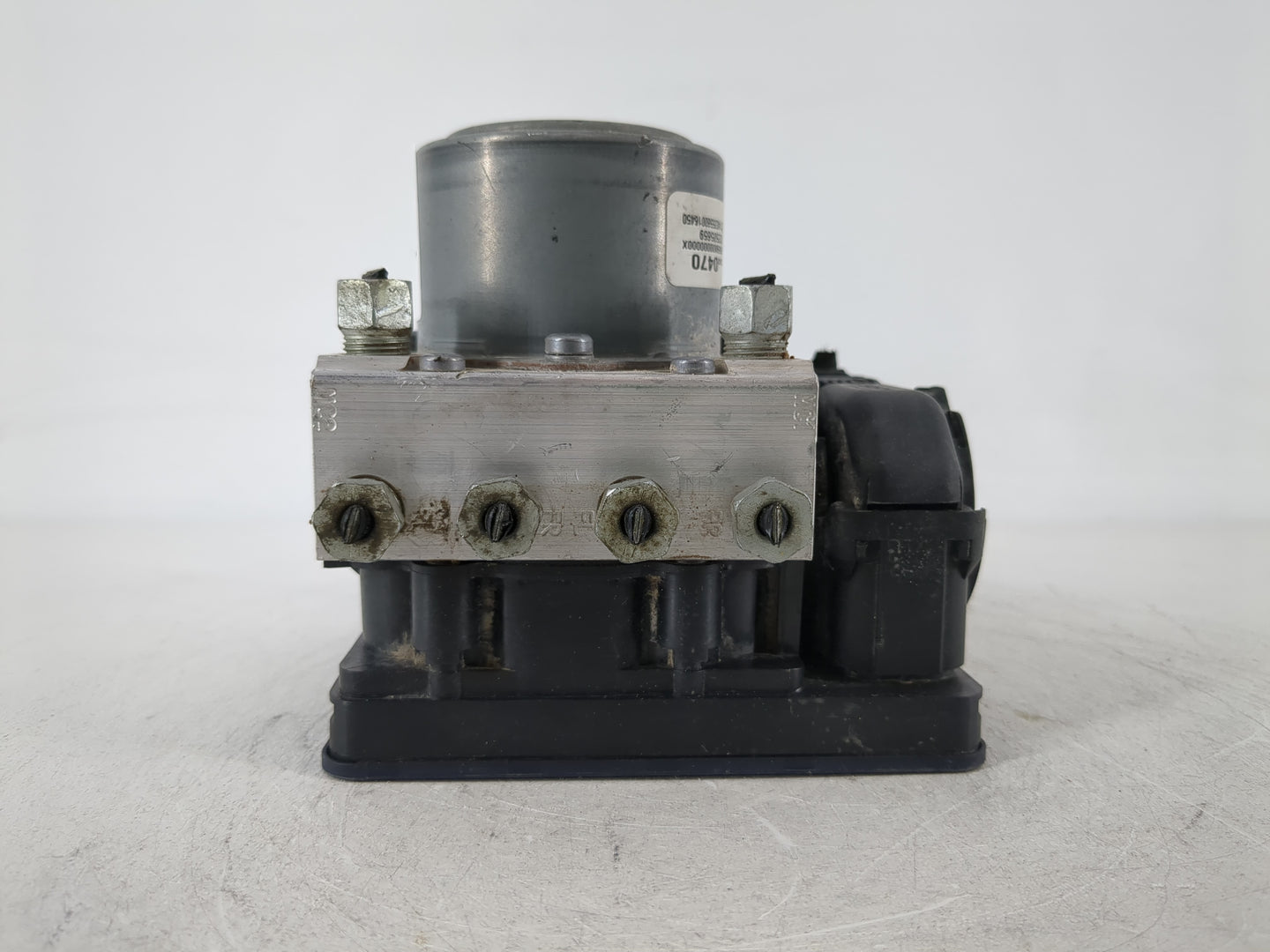 2014-2015 Buick Lacrosse ABS Pump Control Module Replacement P/N:23430470 Fits Fits 2014 2015 OEM Used Auto Parts - Oemuseda