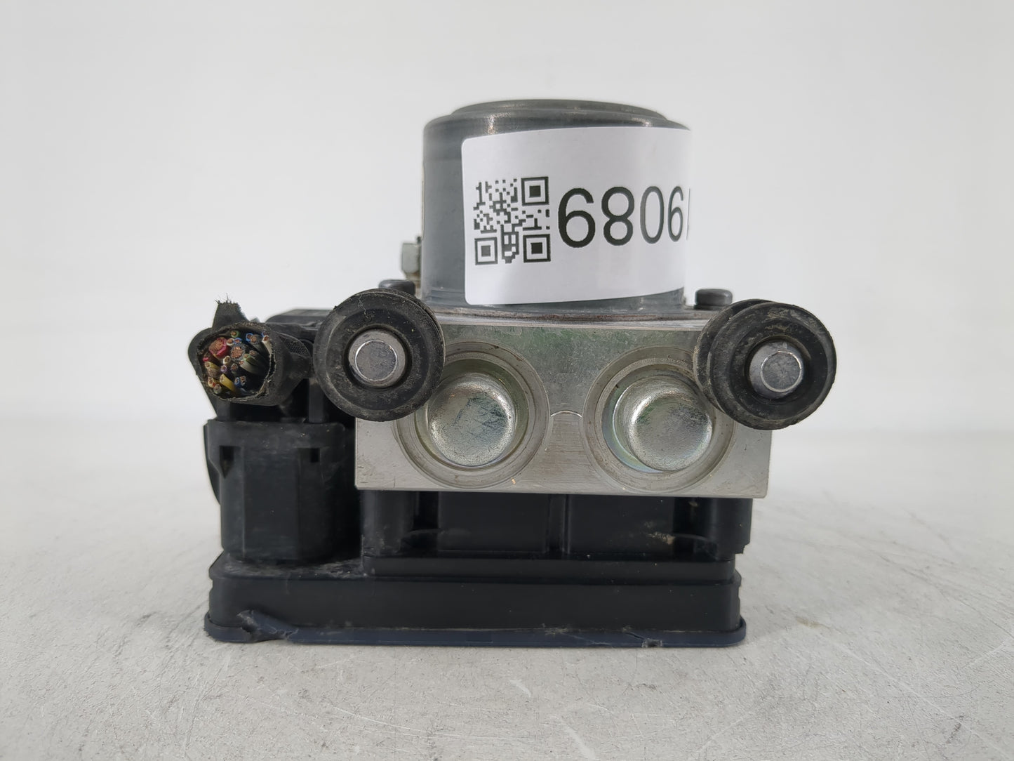 2014-2015 Buick Lacrosse ABS Pump Control Module Replacement P/N:23430470 Fits Fits 2014 2015 OEM Used Auto Parts - Oemuseda