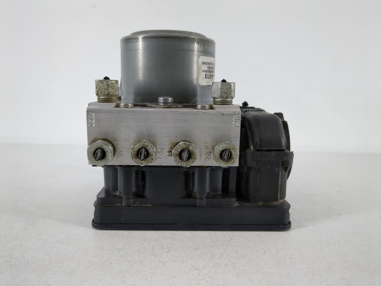 2014-2015 Buick Lacrosse ABS Pump Control Module Replacement P/N:23430470 Fits Fits 2014 2015 OEM Used Auto Parts - Oemuseda