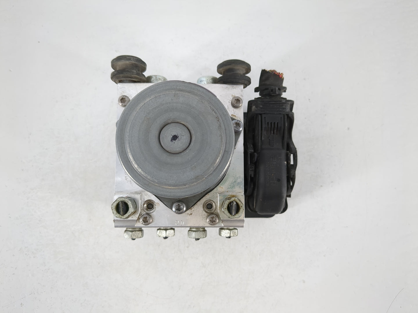 2014-2015 Buick Lacrosse ABS Pump Control Module Replacement P/N:23430470 Fits Fits 2014 2015 OEM Used Auto Parts - Oemuseda