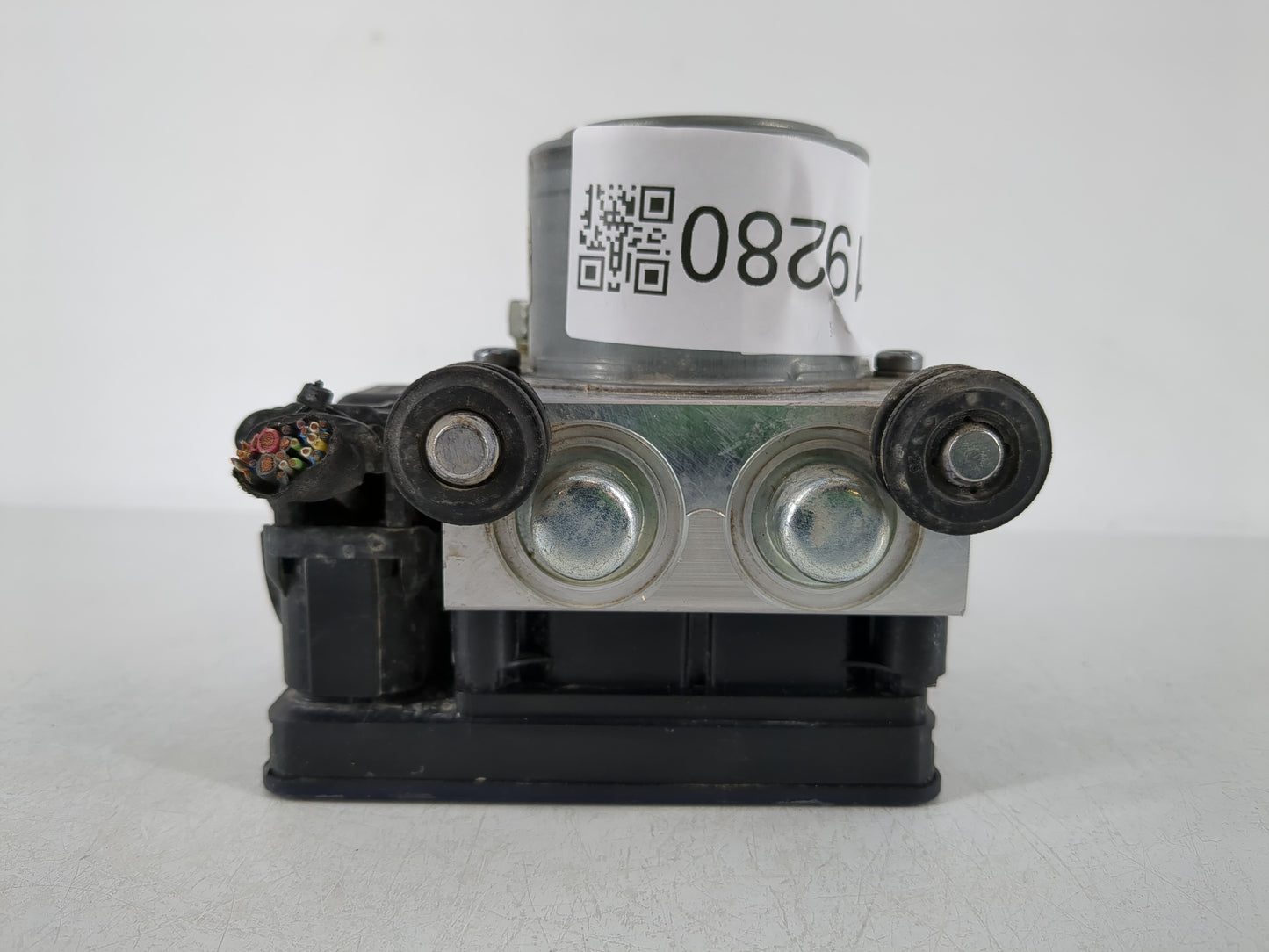 2014-2015 Buick Lacrosse ABS Pump Control Module Replacement P/N:23430470 Fits Fits 2014 2015 OEM Used Auto Parts - Oemuseda