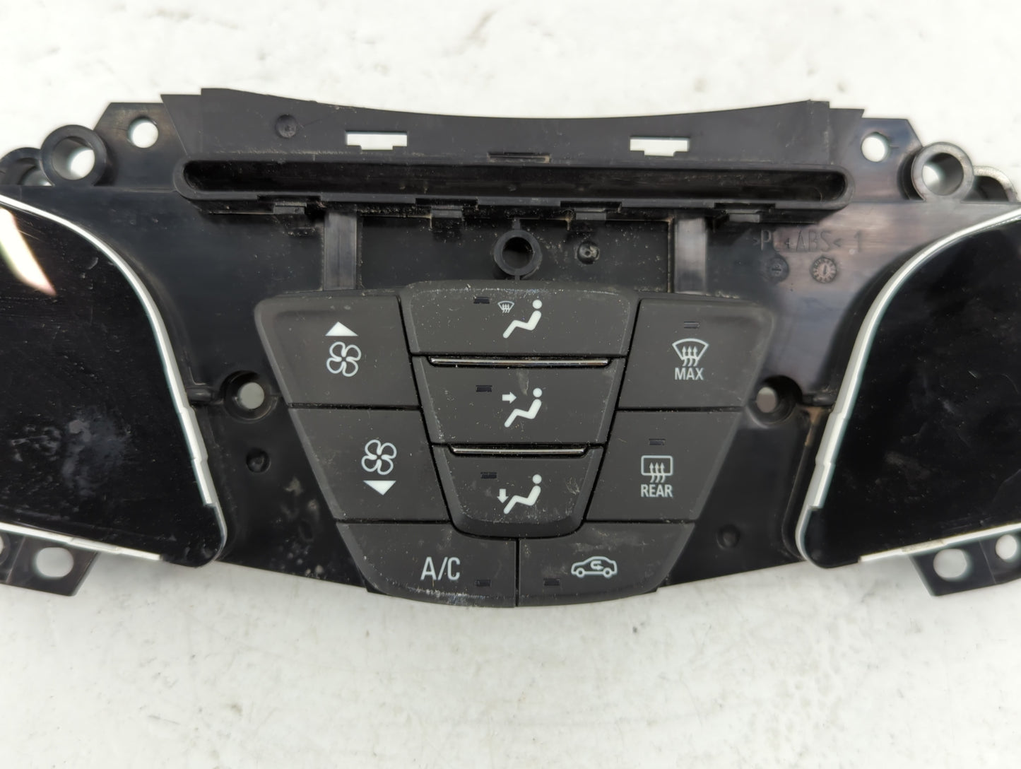 2014-2016 Buick Lacrosse Climate Control Module Temperature AC/Heater Replacement P/N:90802486 Fits Fits 2014 2015 2016 OEM 