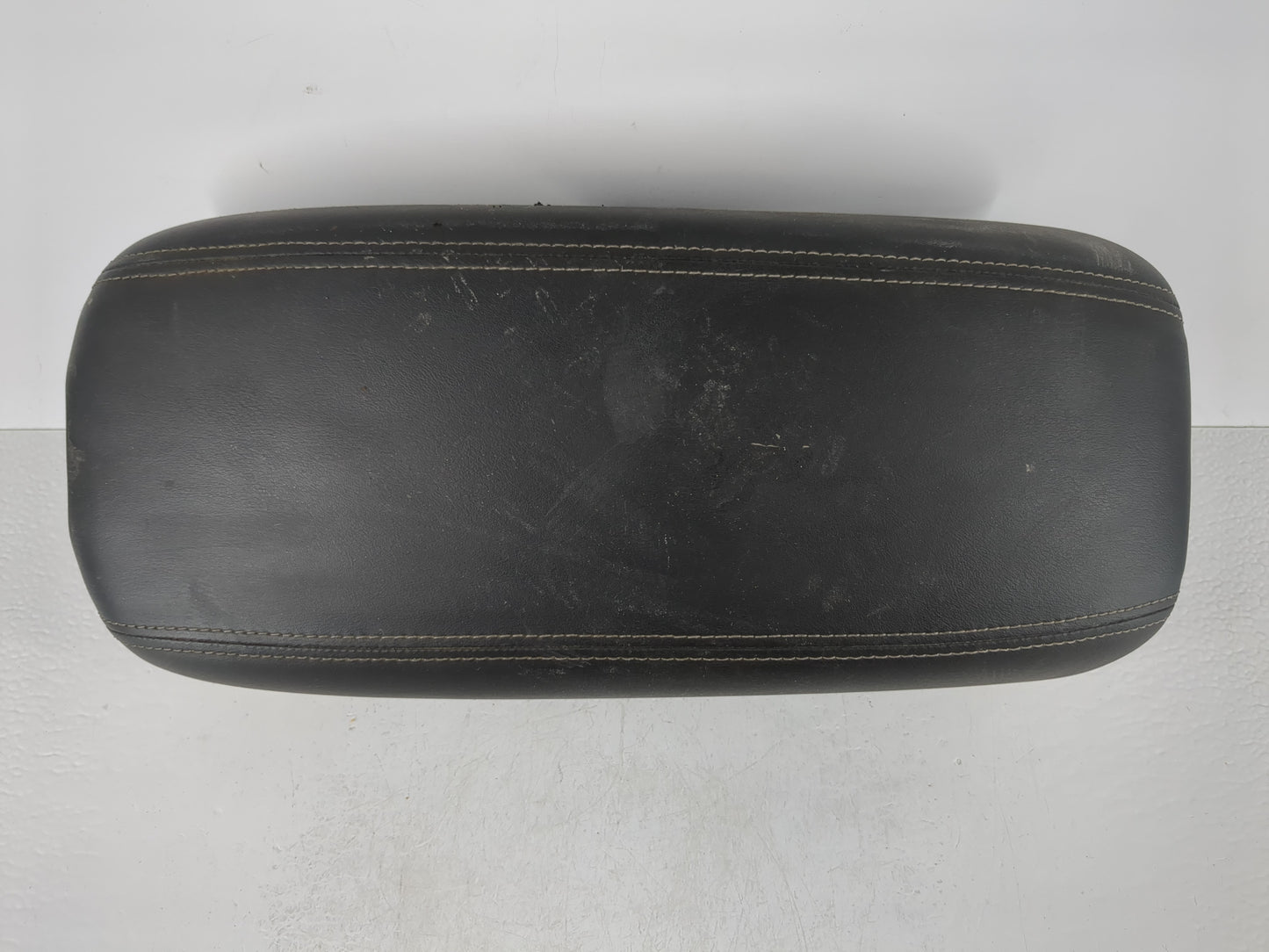 2015-2016 Buick Lacrosse Center Console Armrest Cover Lid Fits Fits 2015 2016 OEM Used Auto Parts - Oemusedautoparts1.com