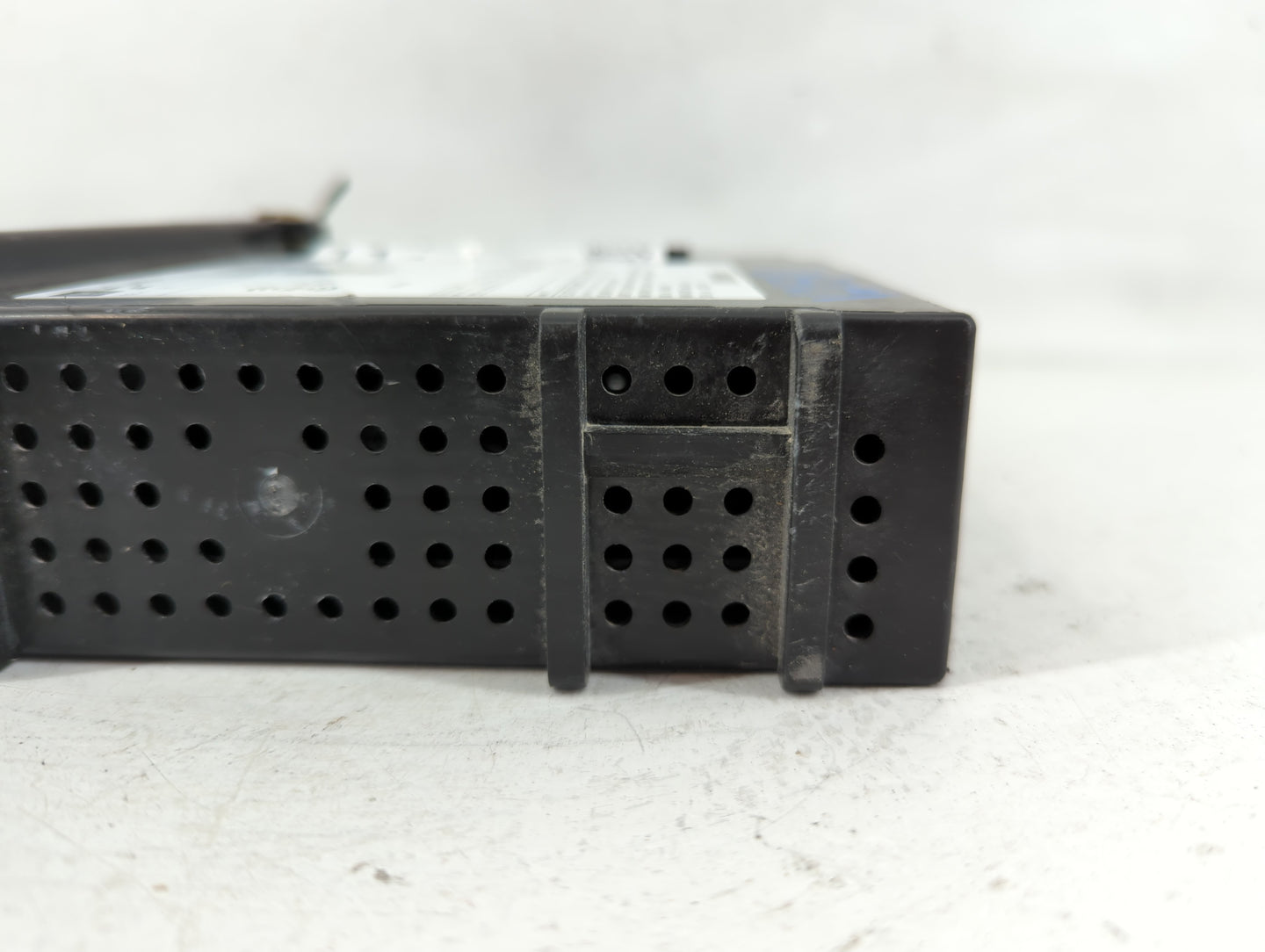 2014 Buick Lacrosse Radio AM FM Cd Player Receiver Replacement P/N:13592806 Fits OEM Used Auto Parts - Oemusedautoparts1.com
