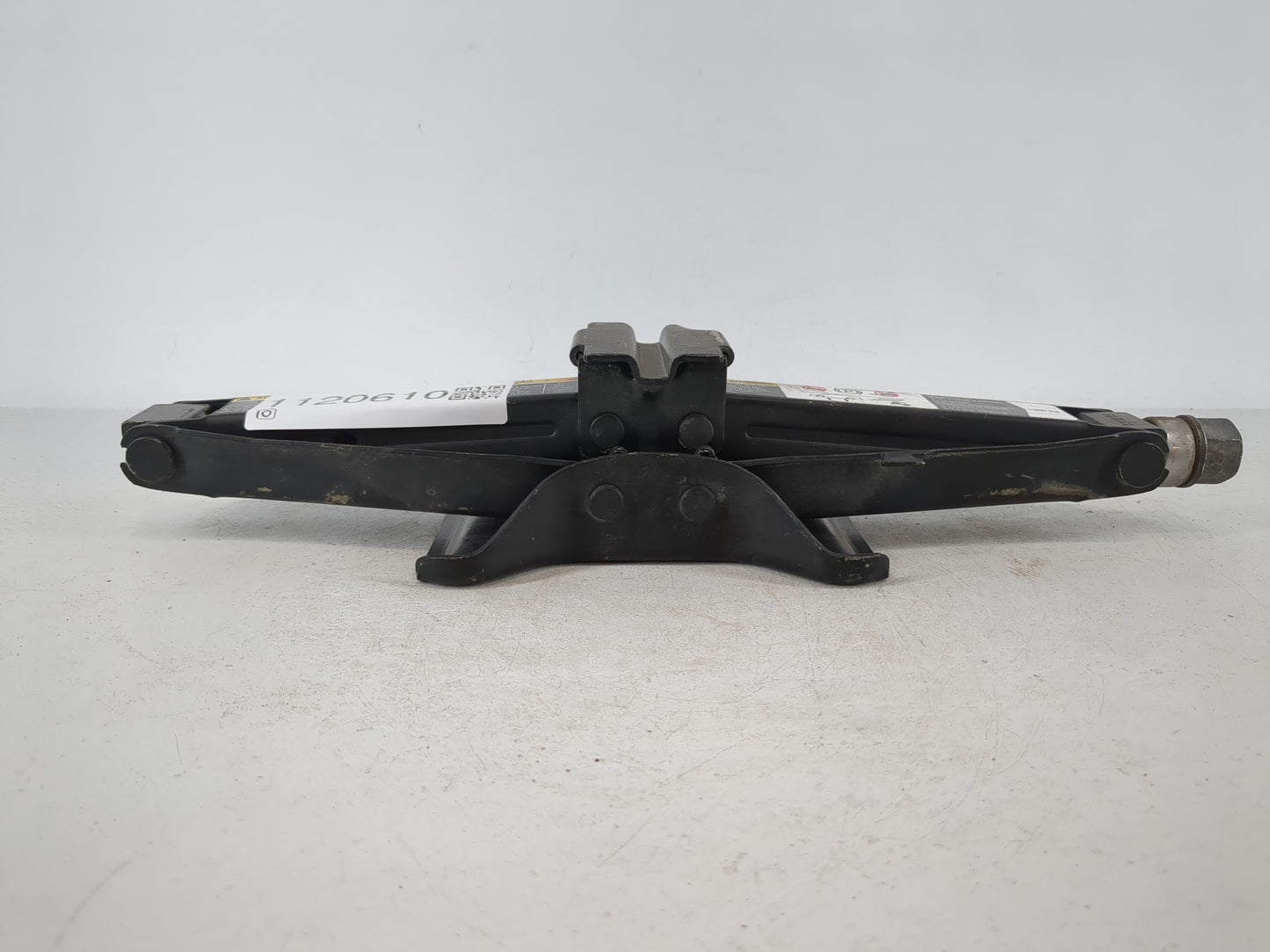 2014 Buick Lacrosse Spare Scissor Car Jack 1120610 - Oemusedautoparts1.com