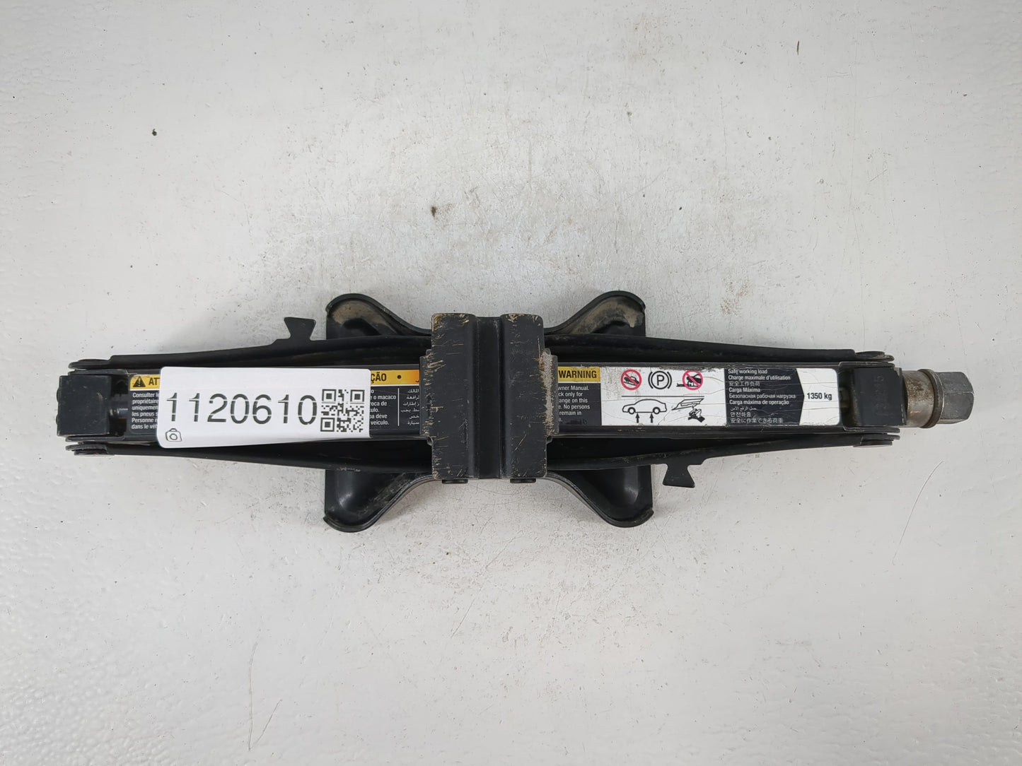 2014 Buick Lacrosse Spare Scissor Car Jack 1120610 - Oemusedautoparts1.com