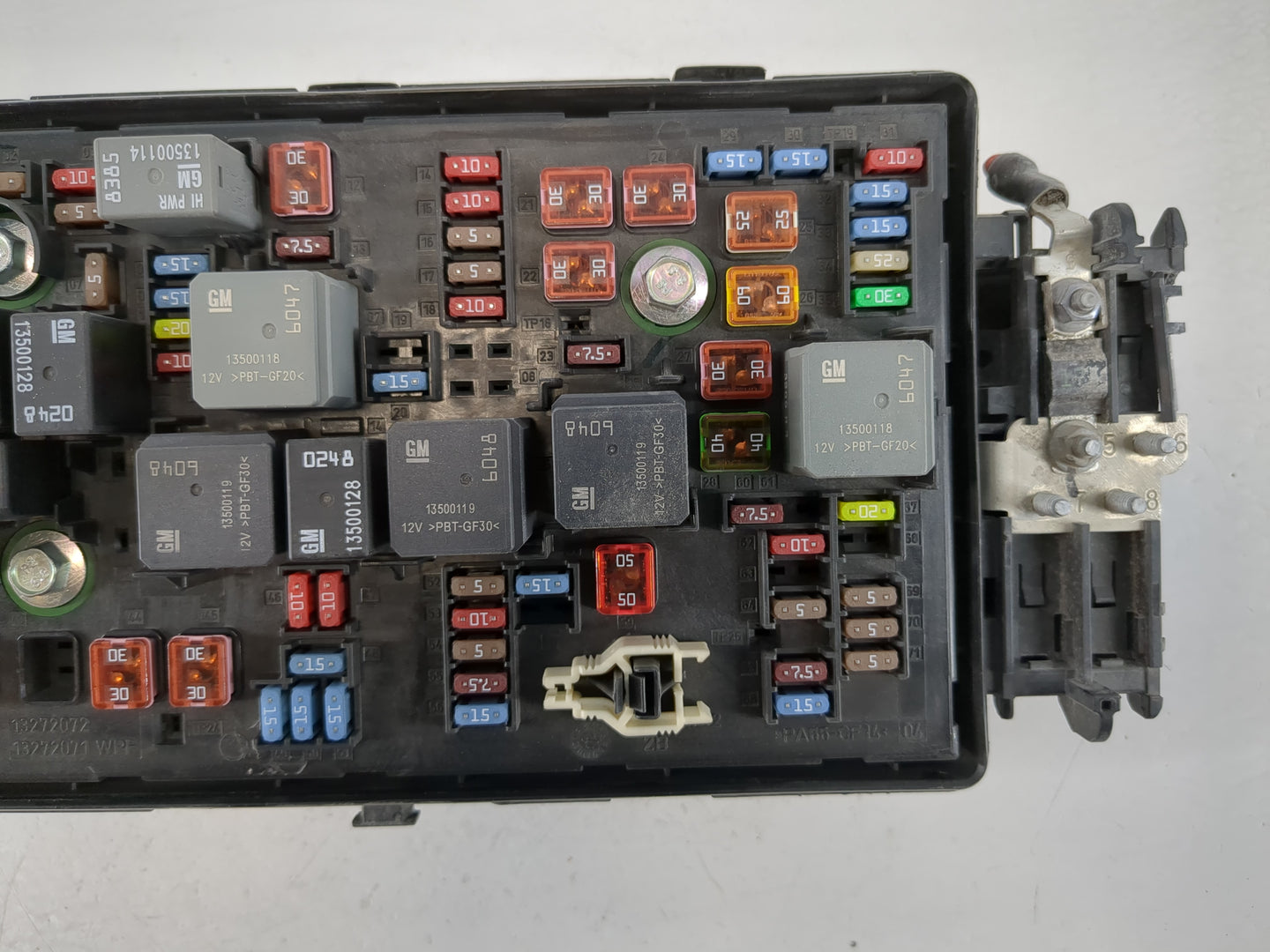2014-2016 Buick Lacrosse Fusebox Fuse Box Panel Relay Module P/N:90767240 Fits Fits 2014 2015 2016 OEM Used Auto Parts - Oem