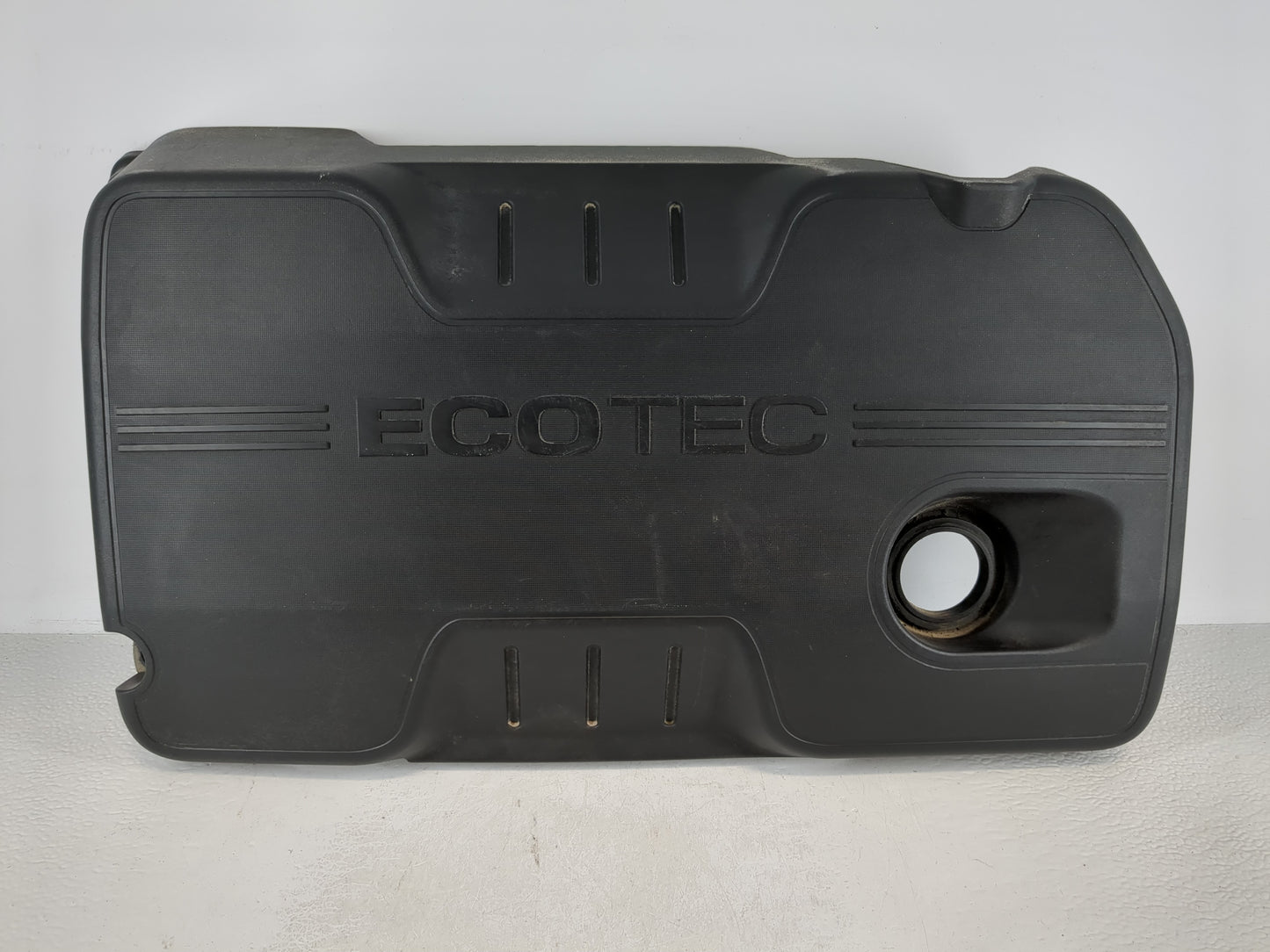 2014 Buick Lacrosse Engine Cover - Oemusedautoparts1.com