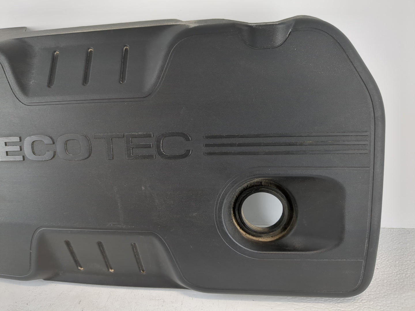 2014 Buick Lacrosse Engine Cover - Oemusedautoparts1.com