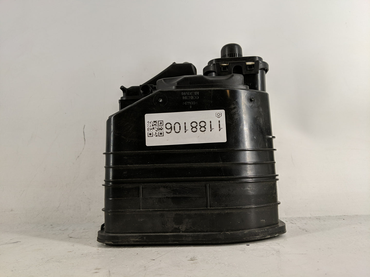 2014 Buick Lacrosse Fuel Vapor Charcoal Canister - Oemusedautoparts1.com