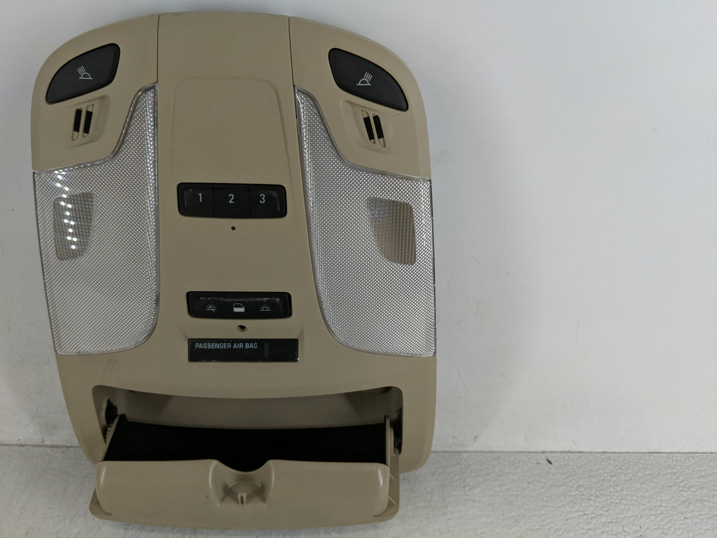2014 Buick Lacrosse Overhead Roof Console - Oemusedautoparts1.com