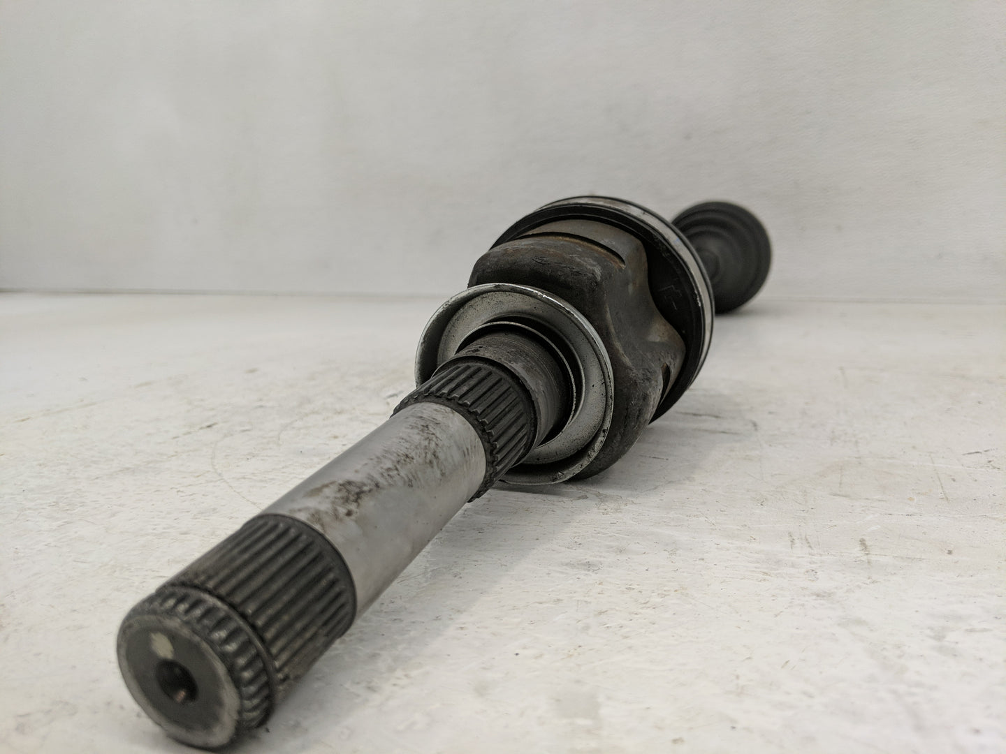 2012-2016 Buick Lacrosse Axle Shaft Front Driver Cv C/v - Oemusedautoparts1.com