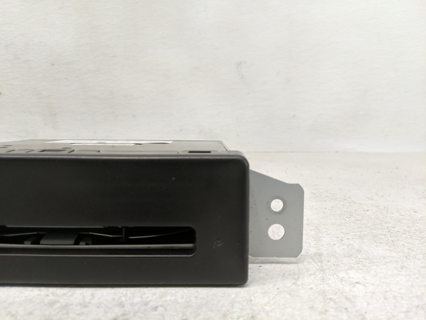 2014 Buick Lacrosse Radio AM FM Cd Player Receiver Replacement P/N:13590747 Fits Fits 2013 2015 OEM Used Auto Parts - Oemuse