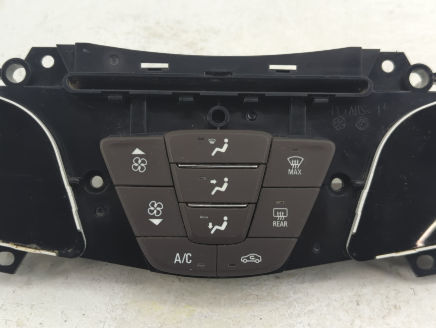 2014 Buick Lacrosse Climate Control Module Temperature AC/Heater Replacement P/N:90802488 Fits OEM Used Auto Parts - Oemused