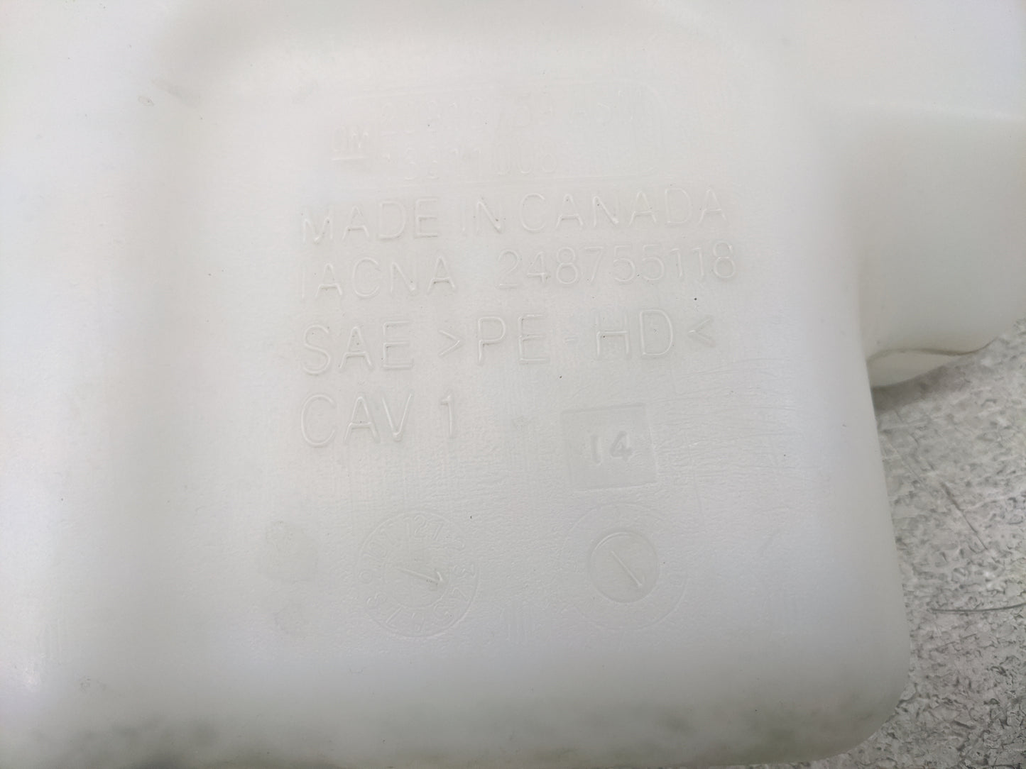2010-2016 Buick Lacrosse Windshield Washer Fluid Reservoir Bottle Oem - Oemusedautoparts1.com