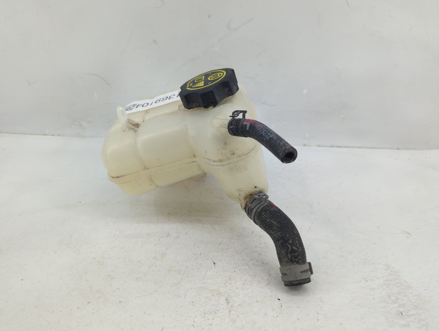 2010-2016 Buick Lacrosse Radiator Coolant Overflow Expansion Tank Bottle - Oemusedautoparts1.com