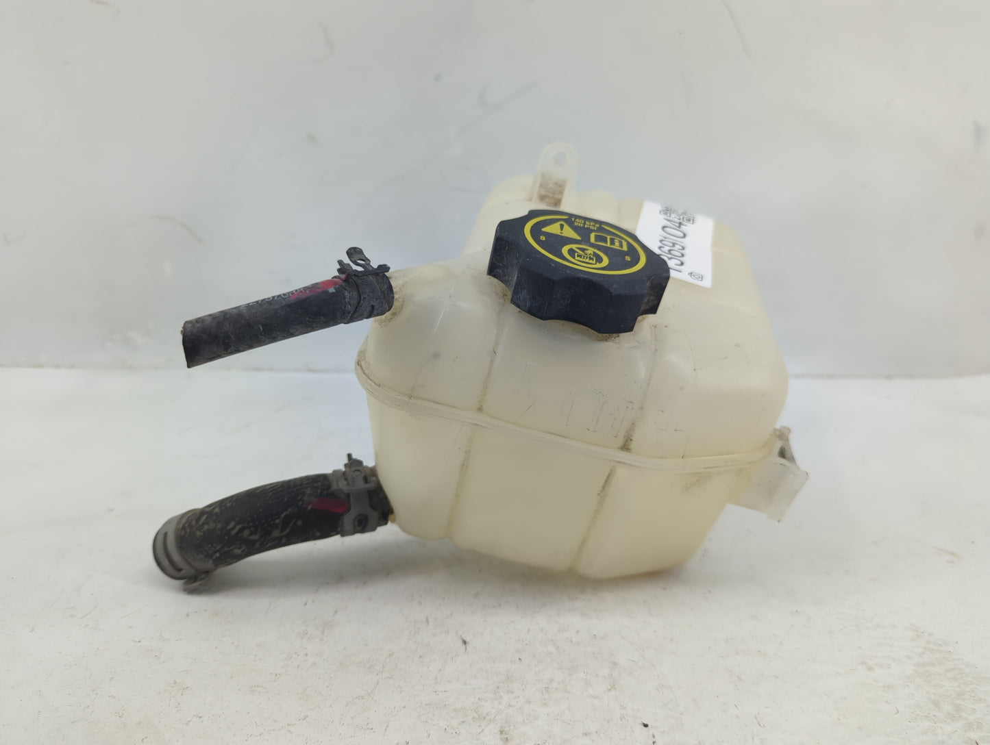 2010-2016 Buick Lacrosse Radiator Coolant Overflow Expansion Tank Bottle - Oemusedautoparts1.com