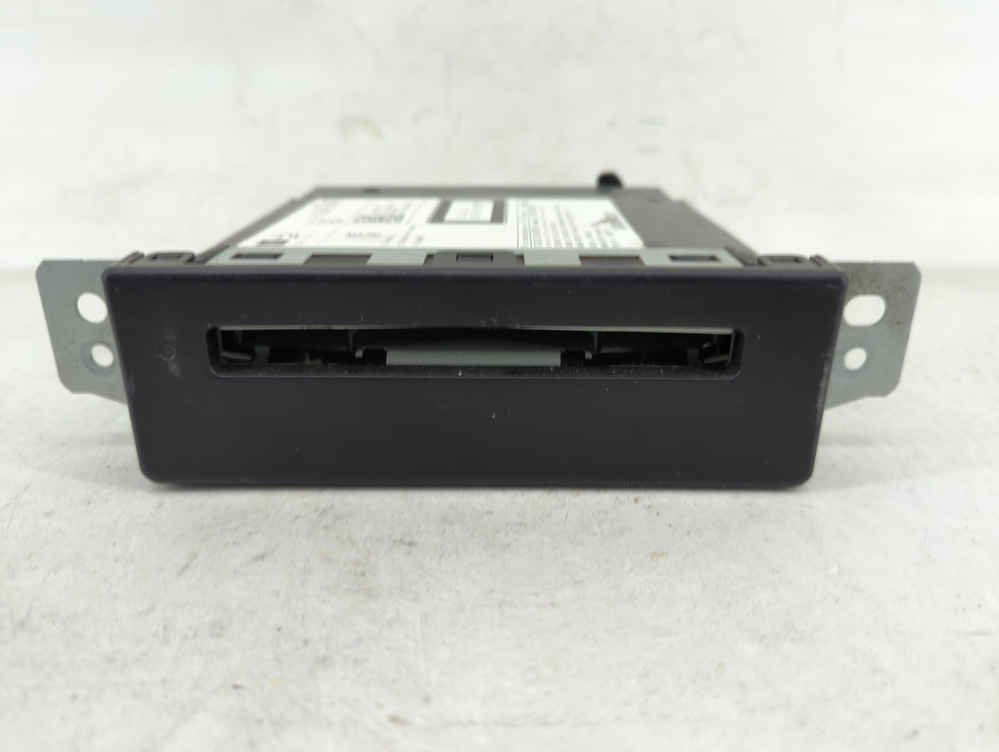 2014 Buick Lacrosse Radio AM FM Cd Player Receiver Replacement P/N:13590747 Fits OEM Used Auto Parts - Oemusedautoparts1.com