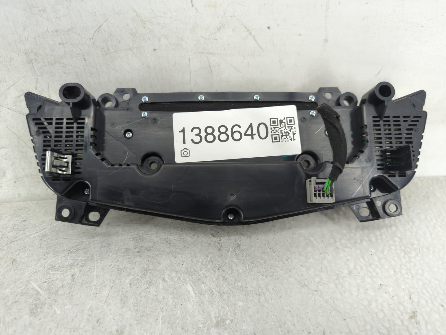2014-2016 Buick Lacrosse Climate Control Module Temperature AC/Heater Replacement P/N:90802487 Fits Fits 2014 2015 2016 OEM 