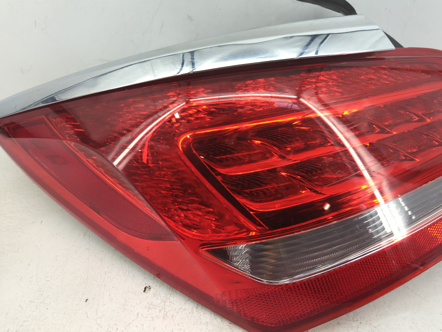 2014-2016 Buick Lacrosse Tail Light Assembly Driver Left OEM P/N:220-30123 Fits Fits 2014 2015 2016 OEM Used Auto Parts - Oe