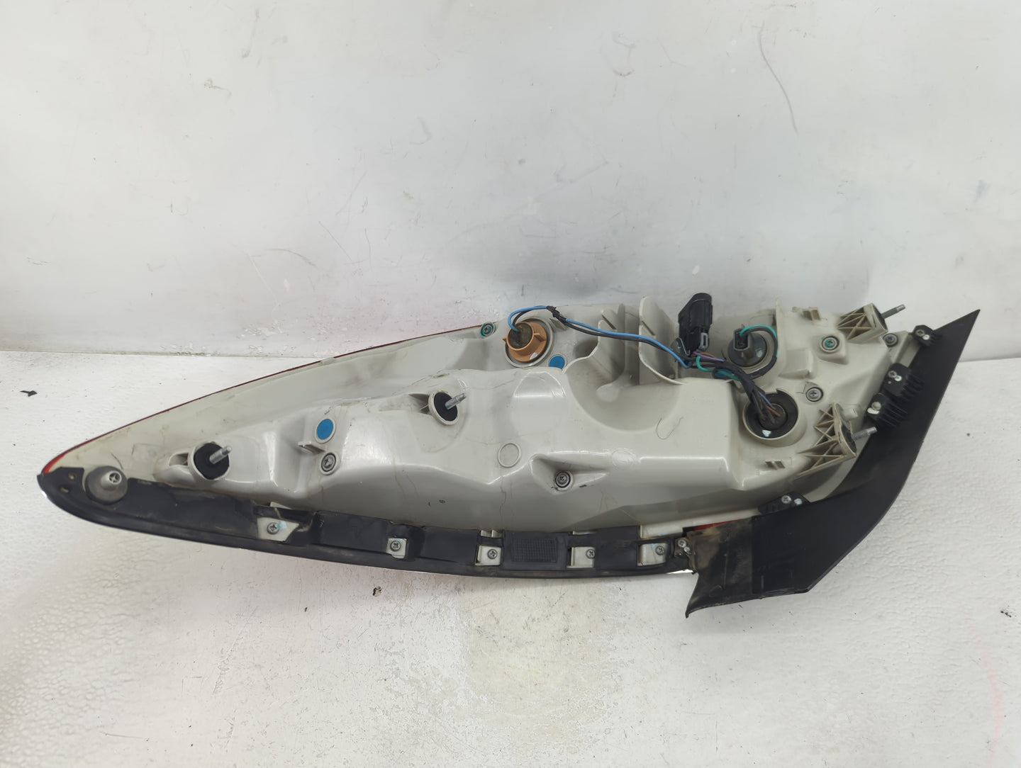 2014-2016 Buick Lacrosse Tail Light Assembly Driver Left OEM P/N:220-30123 Fits Fits 2014 2015 2016 OEM Used Auto Parts - Oe