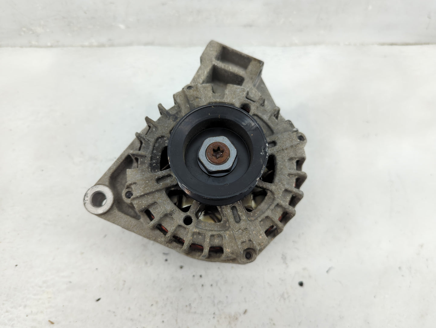 2010-2016 Buick Lacrosse Alternator Replacement Generator Charging Assembly Engine OEM P/N:13588312 Fits OEM Used Auto Parts