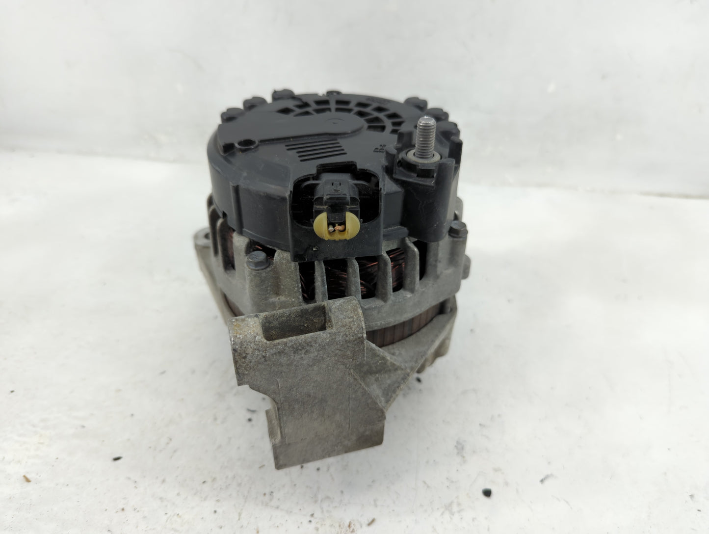 2010-2016 Buick Lacrosse Alternator Replacement Generator Charging Assembly Engine OEM P/N:13588312 Fits OEM Used Auto Parts