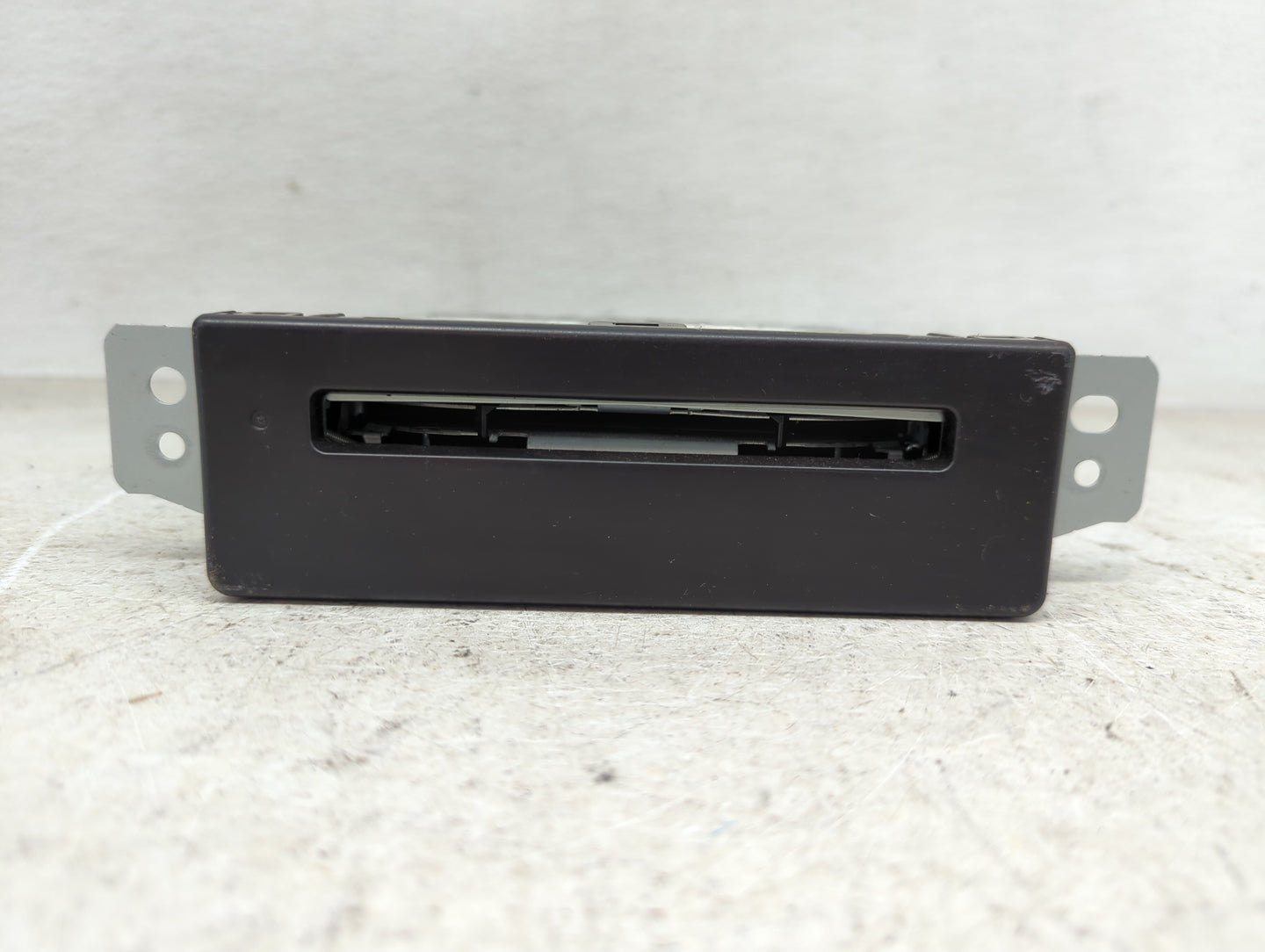 2014 Buick Lacrosse Radio AM FM Cd Player Receiver Replacement P/N:13590747 Fits Fits 2013 2015 OEM Used Auto Parts - Oemuse
