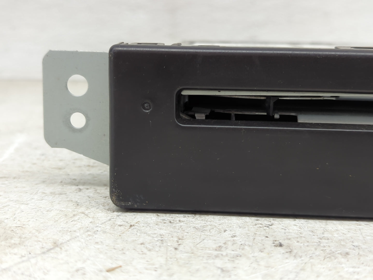 2014 Buick Lacrosse Radio AM FM Cd Player Receiver Replacement P/N:13590747 Fits Fits 2013 2015 OEM Used Auto Parts - Oemuse