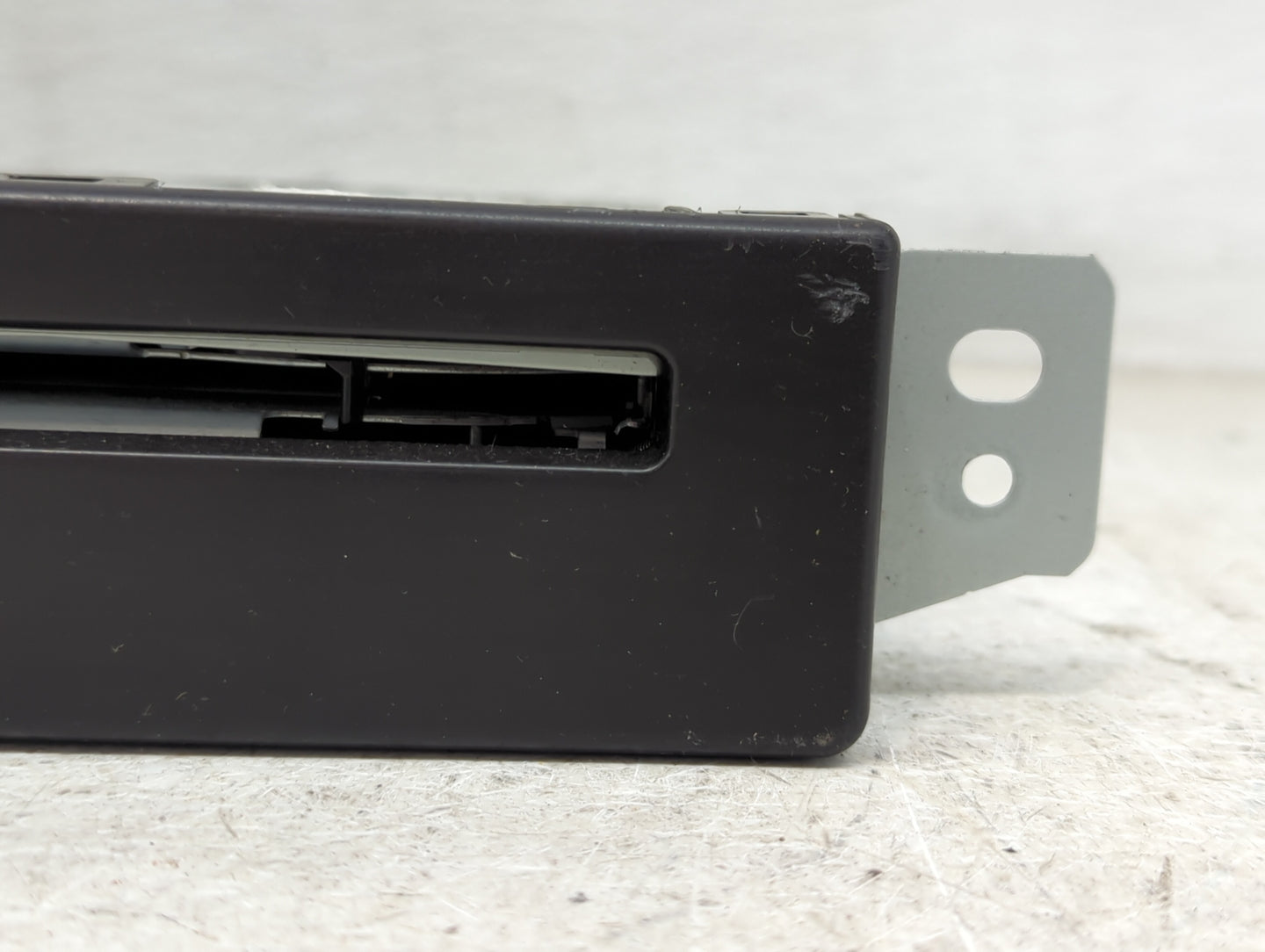 2014 Buick Lacrosse Radio AM FM Cd Player Receiver Replacement P/N:13590747 Fits Fits 2013 2015 OEM Used Auto Parts - Oemuse
