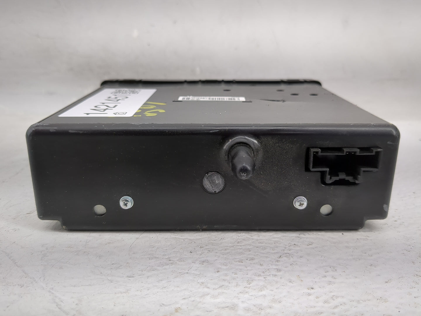 2014 Buick Lacrosse Radio AM FM Cd Player Receiver Replacement P/N:13590747 Fits OEM Used Auto Parts - Oemusedautoparts1.com